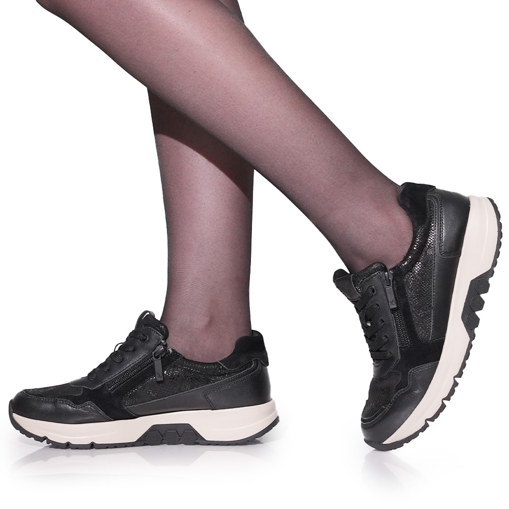 SNEAKERS CAPRICE