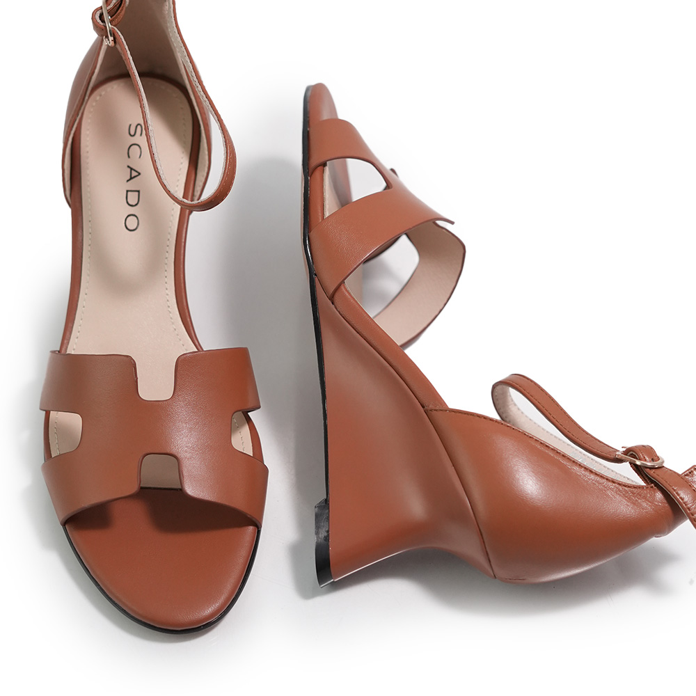 SANDALE DAMA SCADO