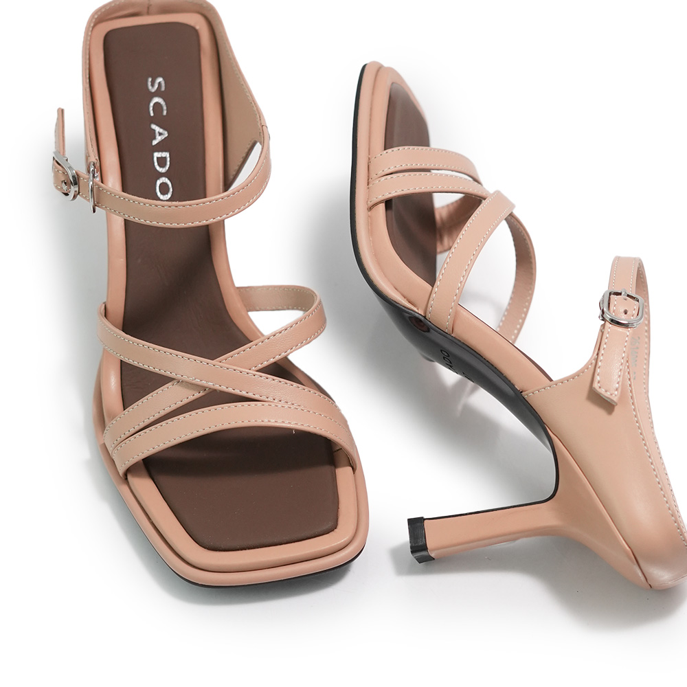 SANDALE ELEGANTE SCADO