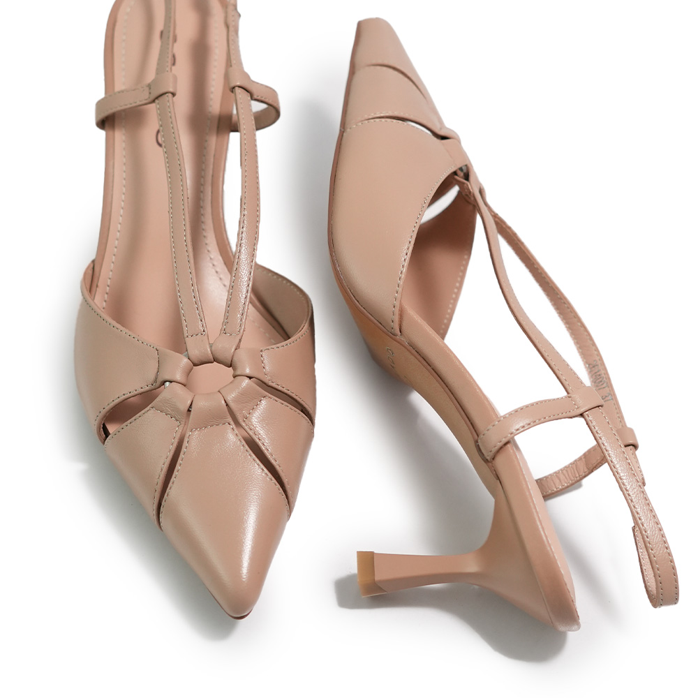 PANTOFI DECUPATI SCADO