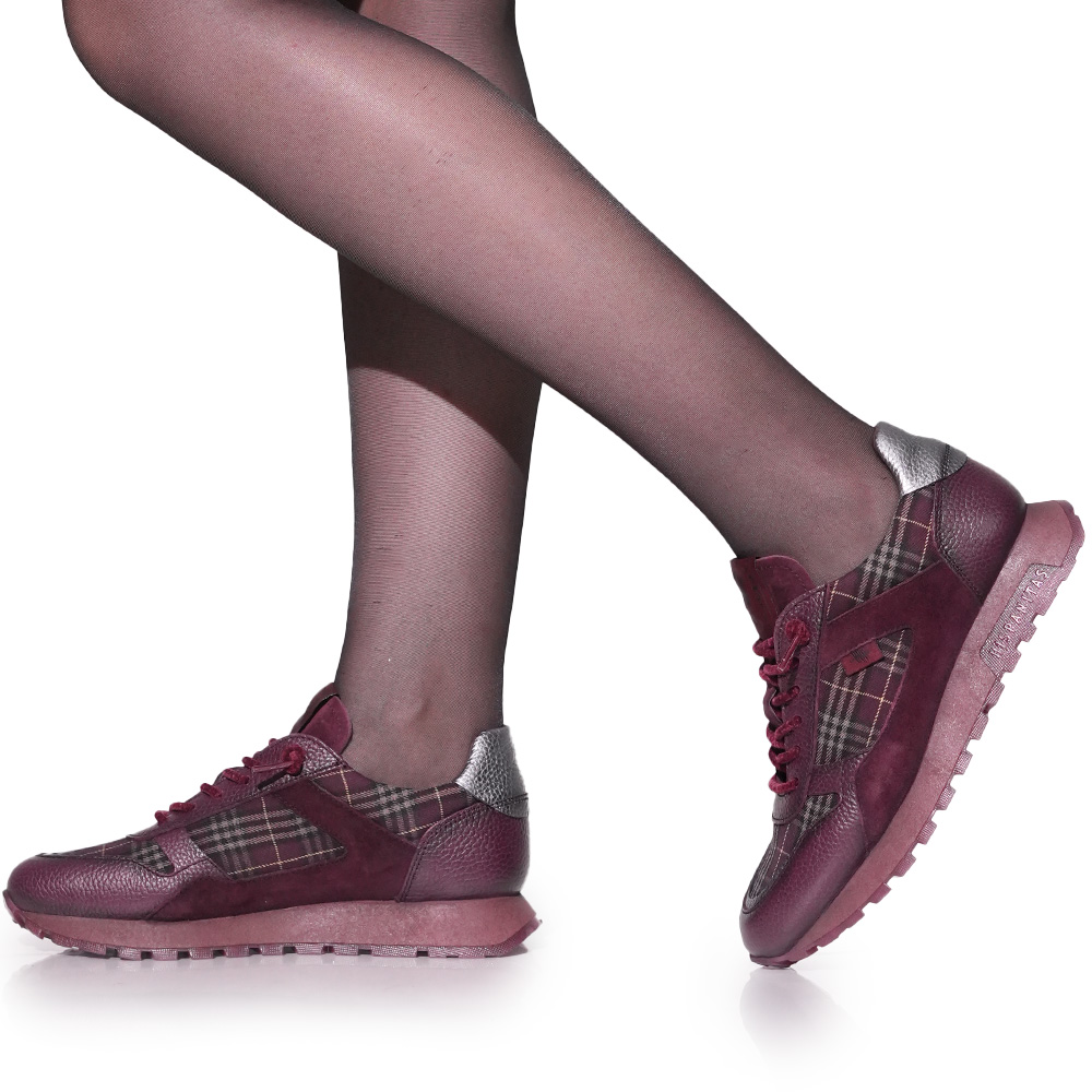 SNEAKERS HISPANITAS