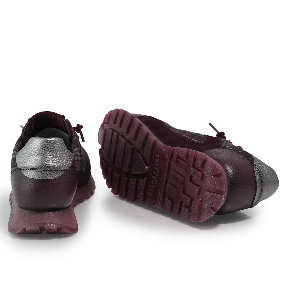 SNEAKERS HISPANITAS