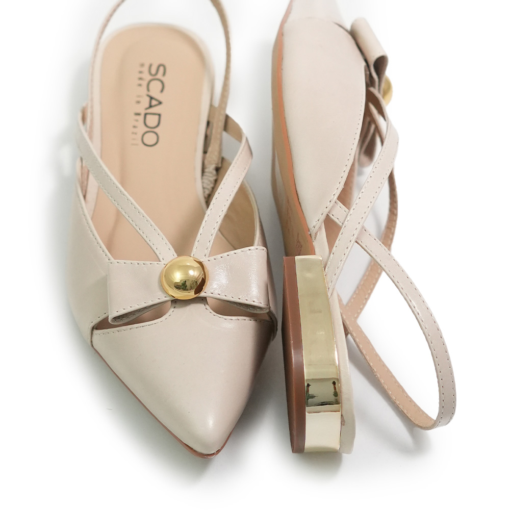 PANTOFI DECUPATI SCADO