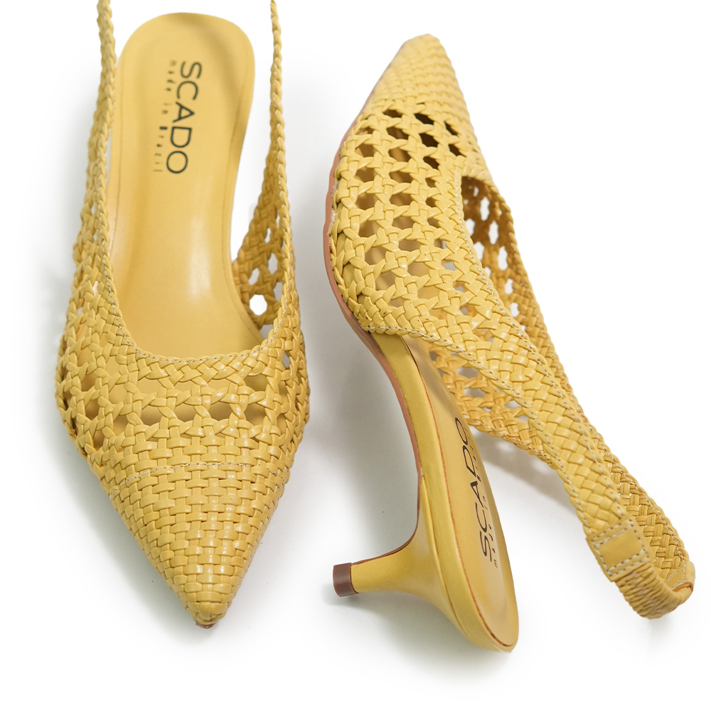 PANTOFI DECUPATI SCADO