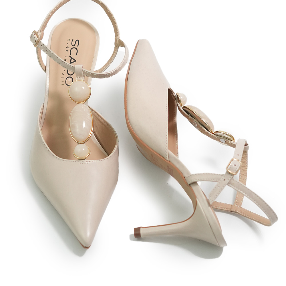 PANTOFI DECUPATI SCADO