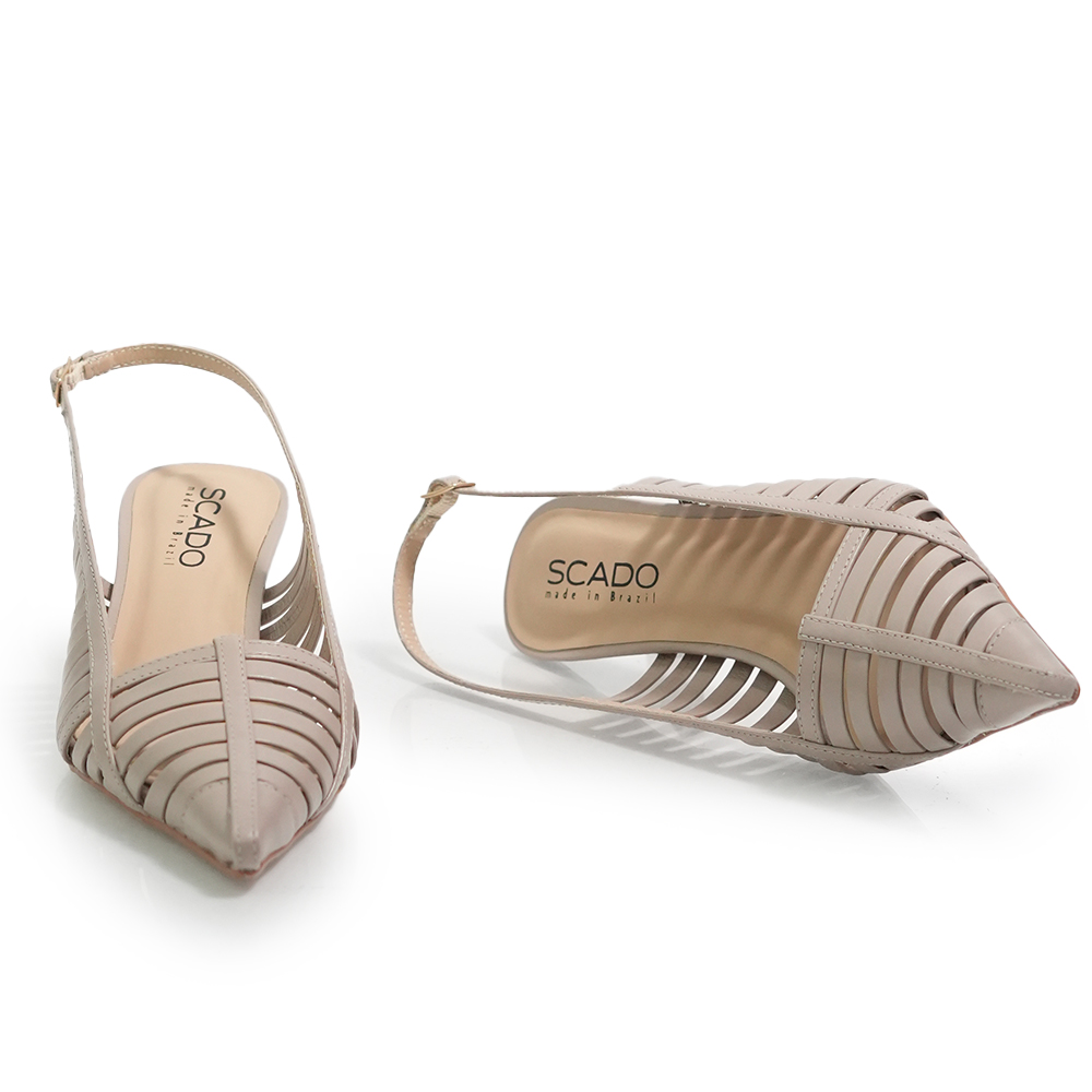 PANTOFI DECUPATI SCADO