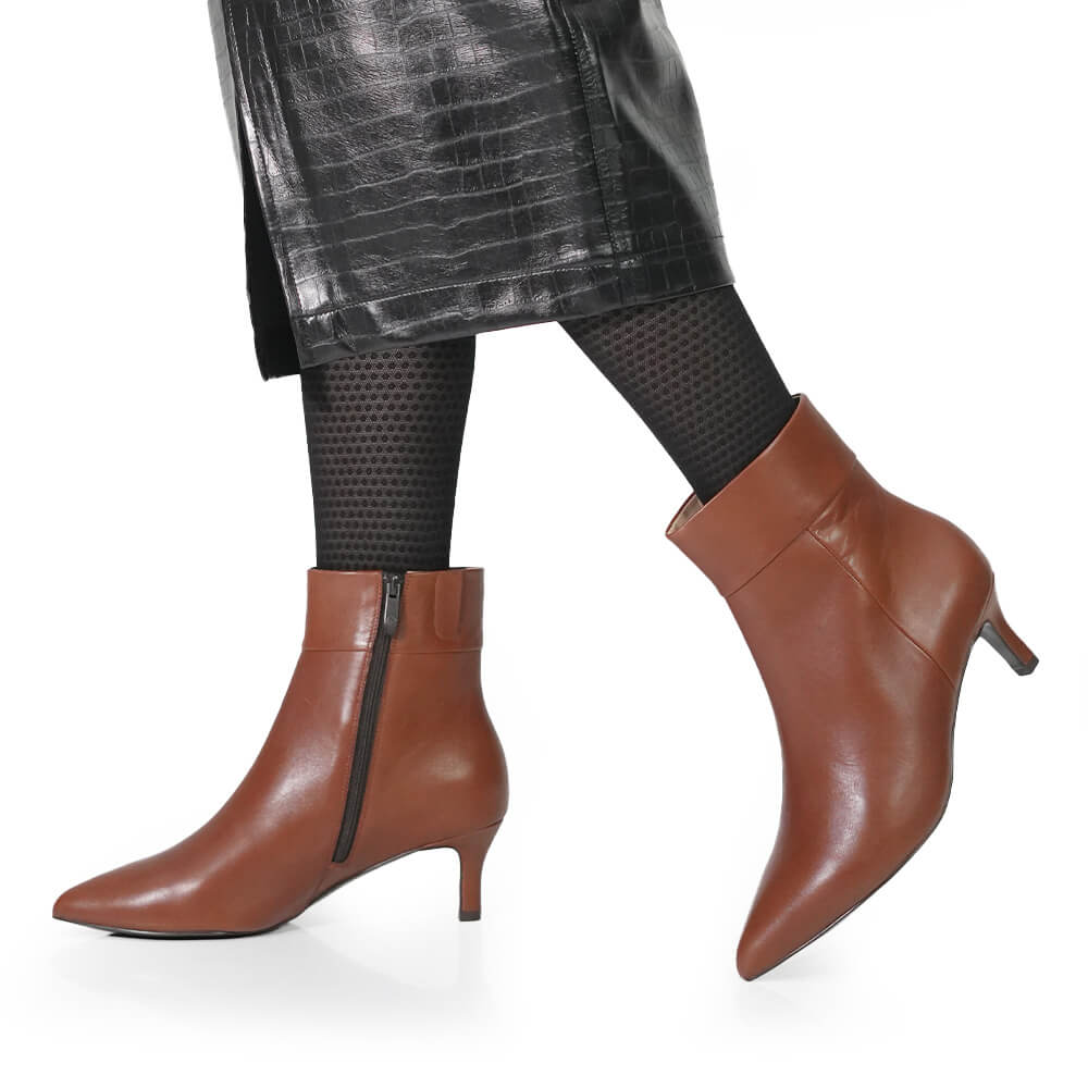 BOTINE DAMA PETER KAISER