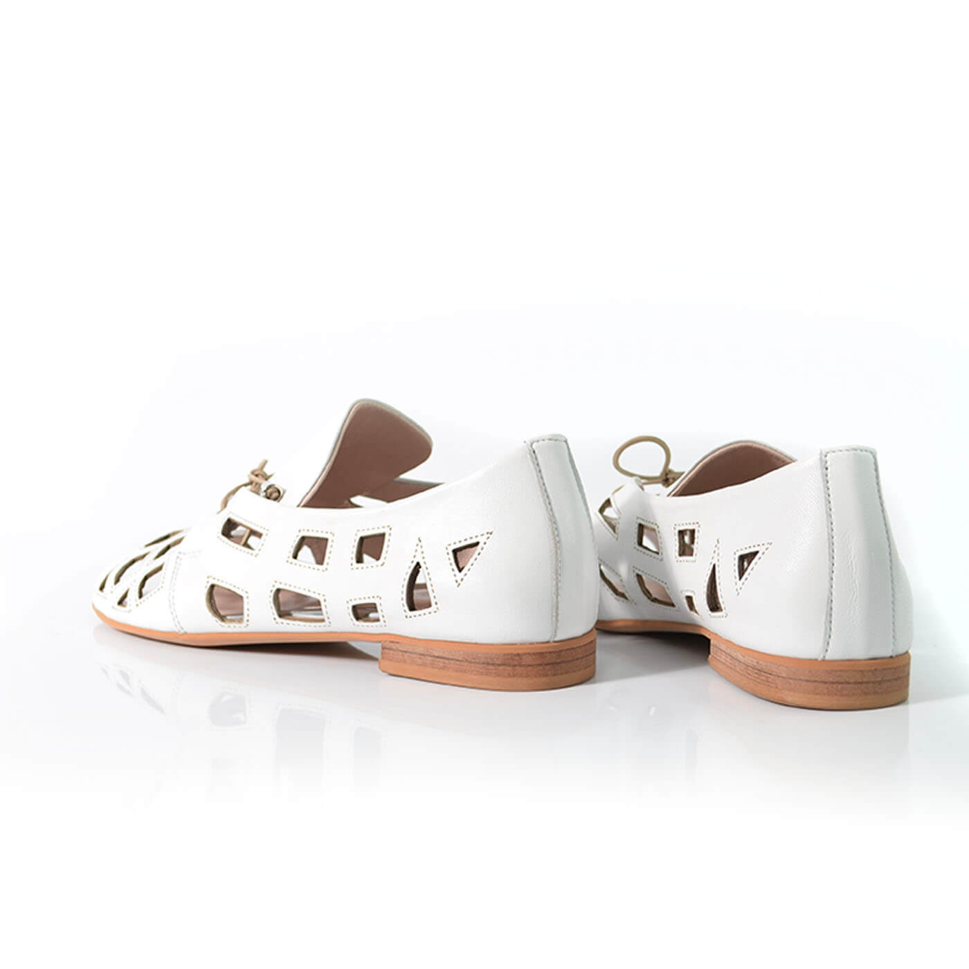 Pantofi dama perforati capricia