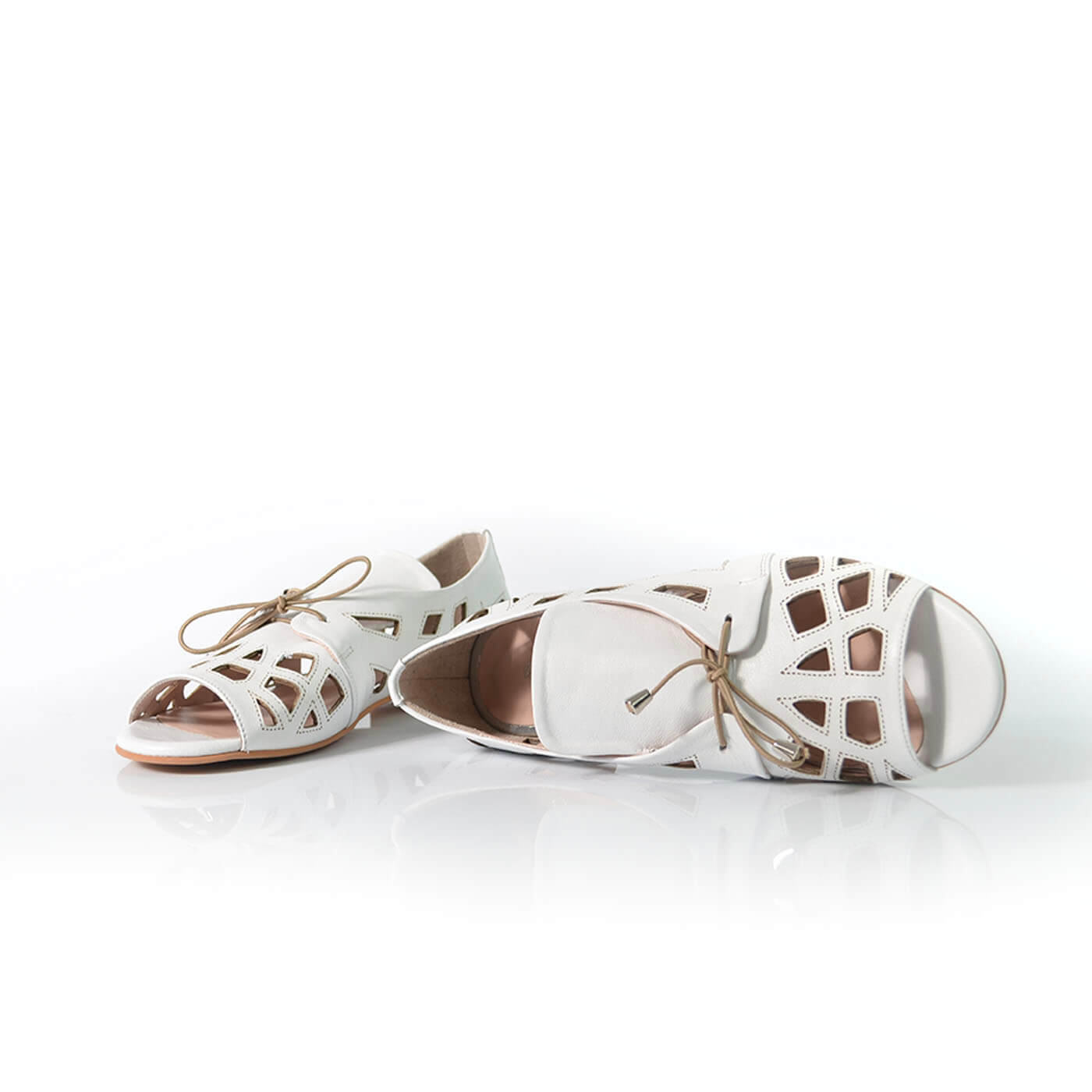 Pantofi dama perforati capricia