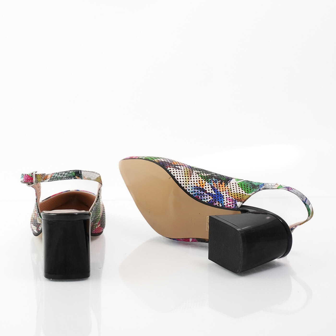 Pantofi decupati Capricia